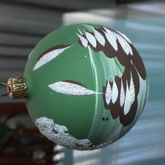 Vintage Glaswerks Handpainted "Church" Christmas Ornament - Picture 3 of 3